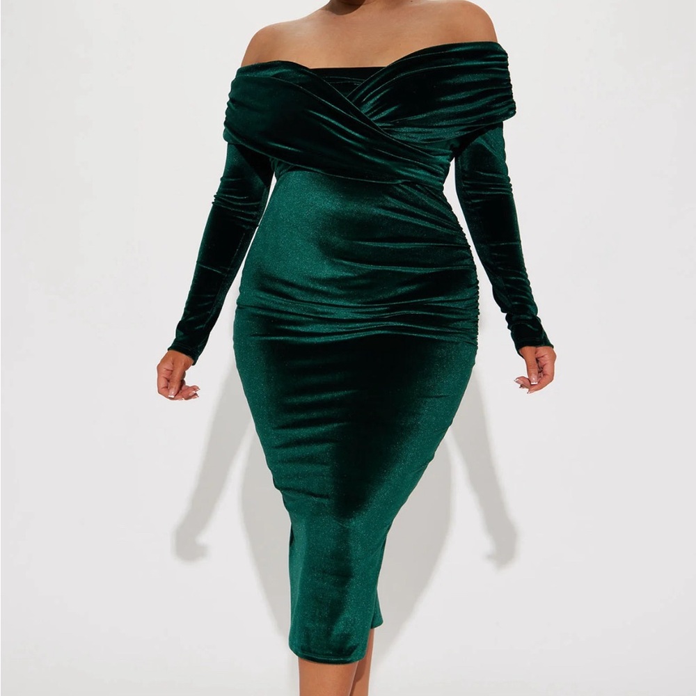 NWT Velvet emerald  midi dress